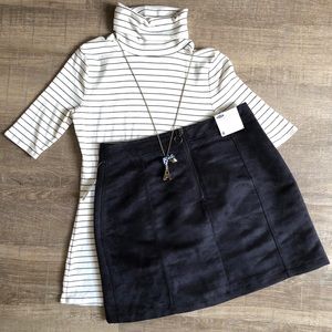 3/4 Sleeve light-weight striped turtle neck